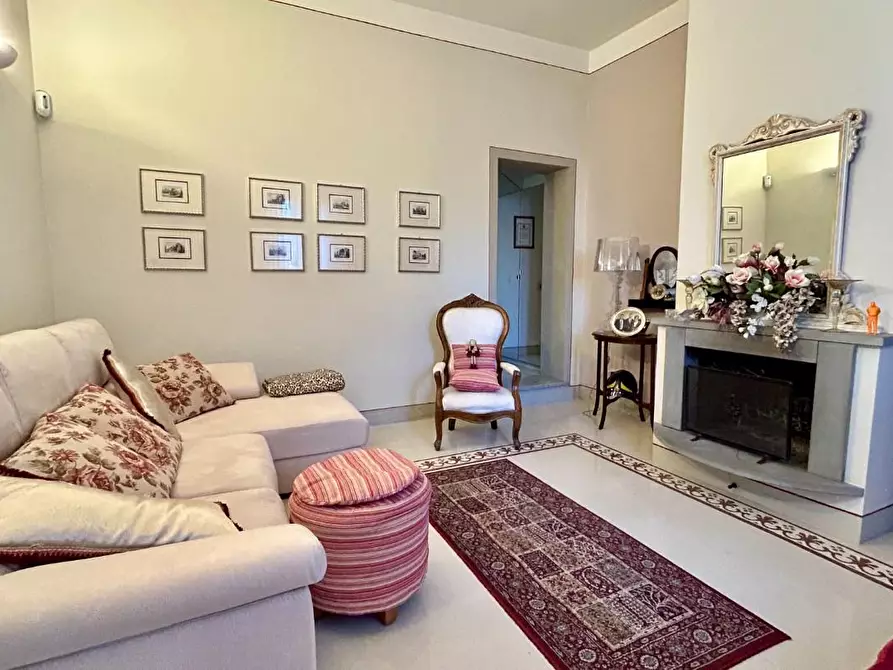 Immagine 2 di Casa indipendente in vendita  a Pisa