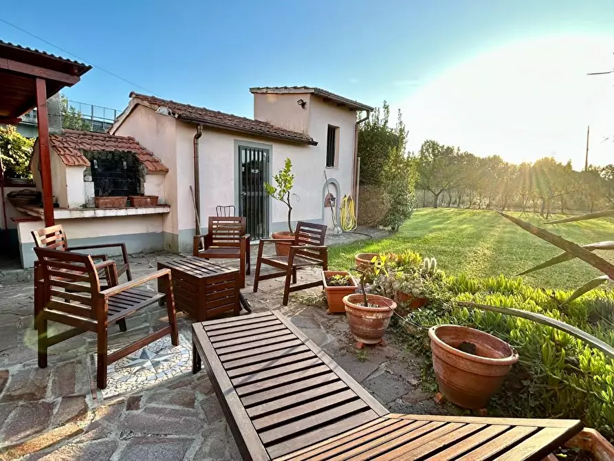 Immagine 9 di Casa indipendente in vendita  a Pisa