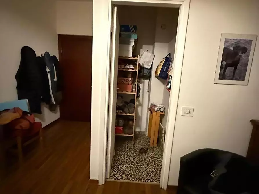 Immagine 11 di Appartamento in vendita  a Massa