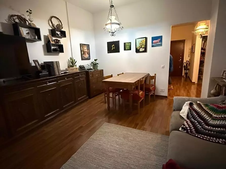 Immagine 1 di Appartamento in vendita  a Massa