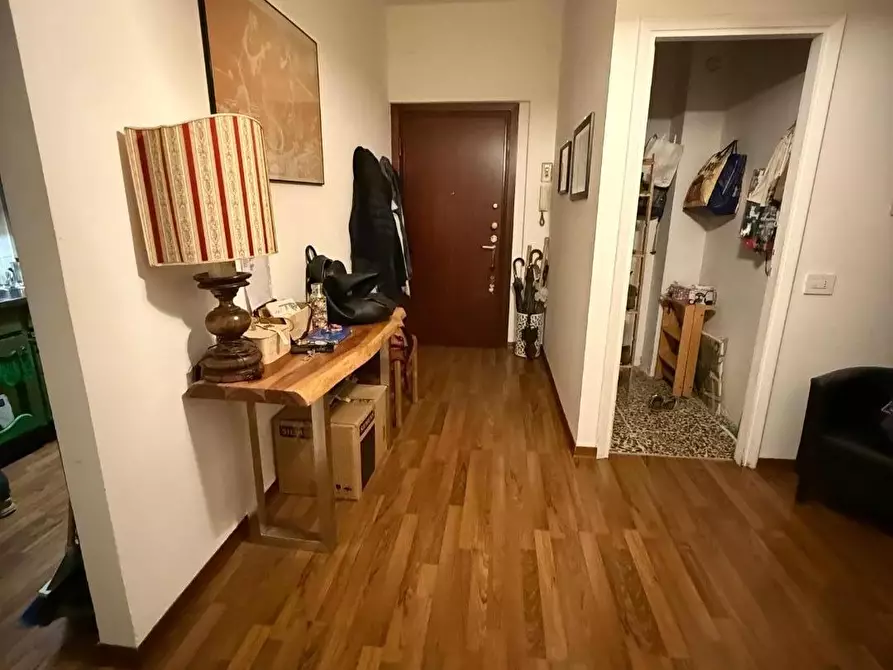 Immagine 37 di Appartamento in vendita  a Massa