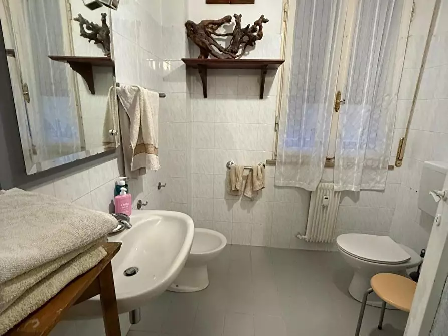 Immagine 48 di Appartamento in vendita  a Massa