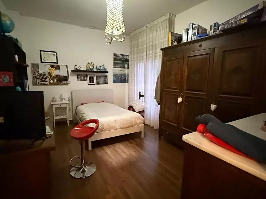 Immagine 55 di Appartamento in vendita  a Massa