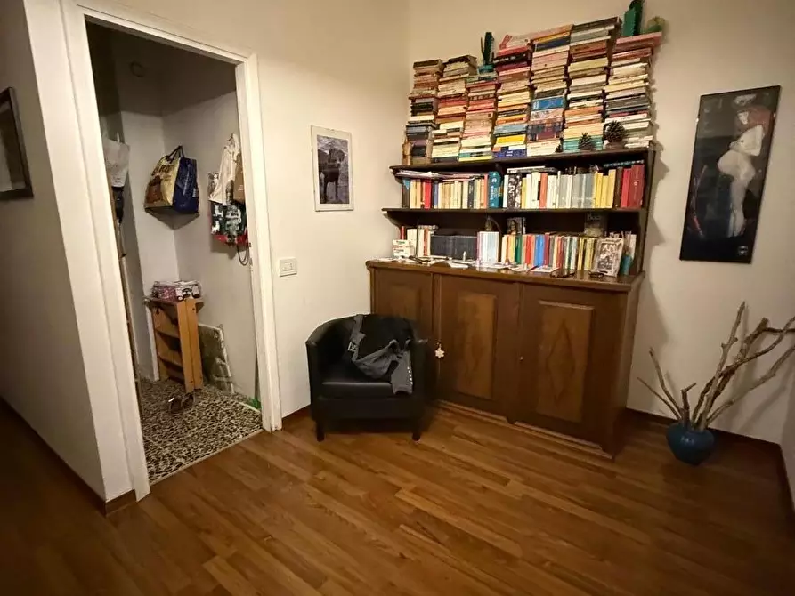 Immagine 10 di Appartamento in vendita  a Massa