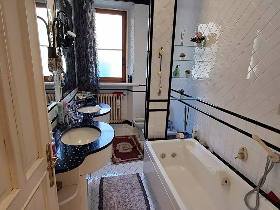 Immagine 13 di Villa in vendita  a Casciana Terme Lari