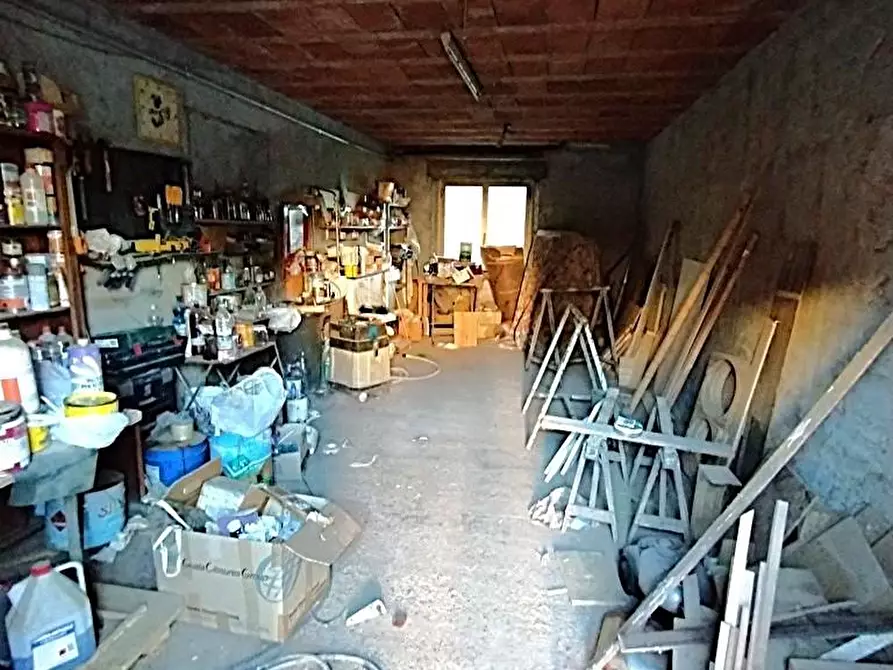 Immagine 28 di Casa indipendente in vendita  a Lucca