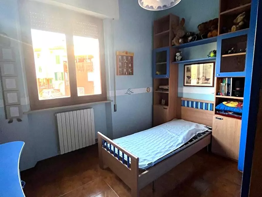 Immagine 11 di Casa indipendente in vendita  a Lucca