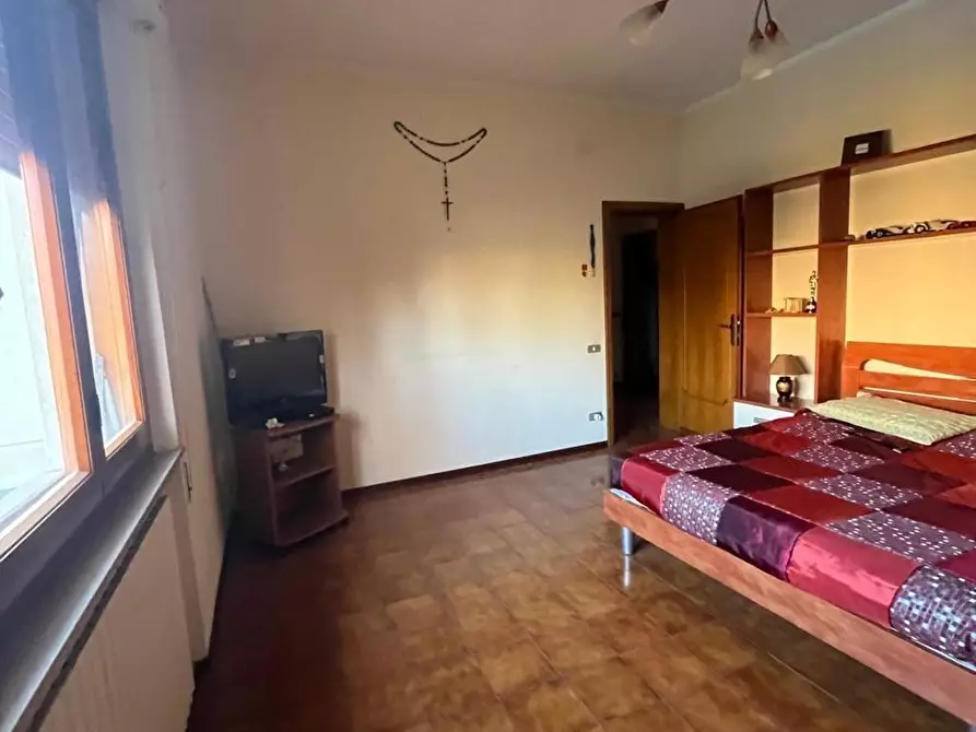 Immagine 13 di Casa indipendente in vendita  a Lucca