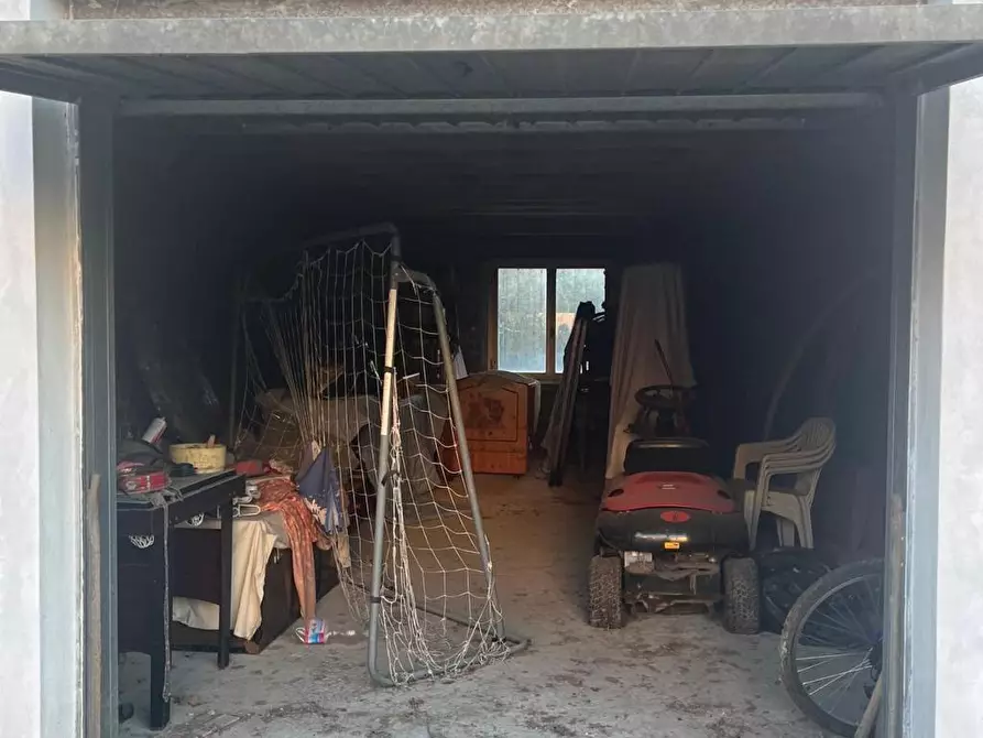 Immagine 25 di Casa indipendente in vendita  a Lucca