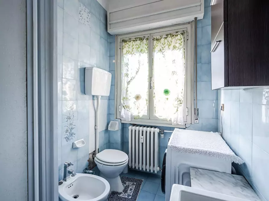 Immagine 13 di Appartamento in vendita  a Reggio Nell'emilia