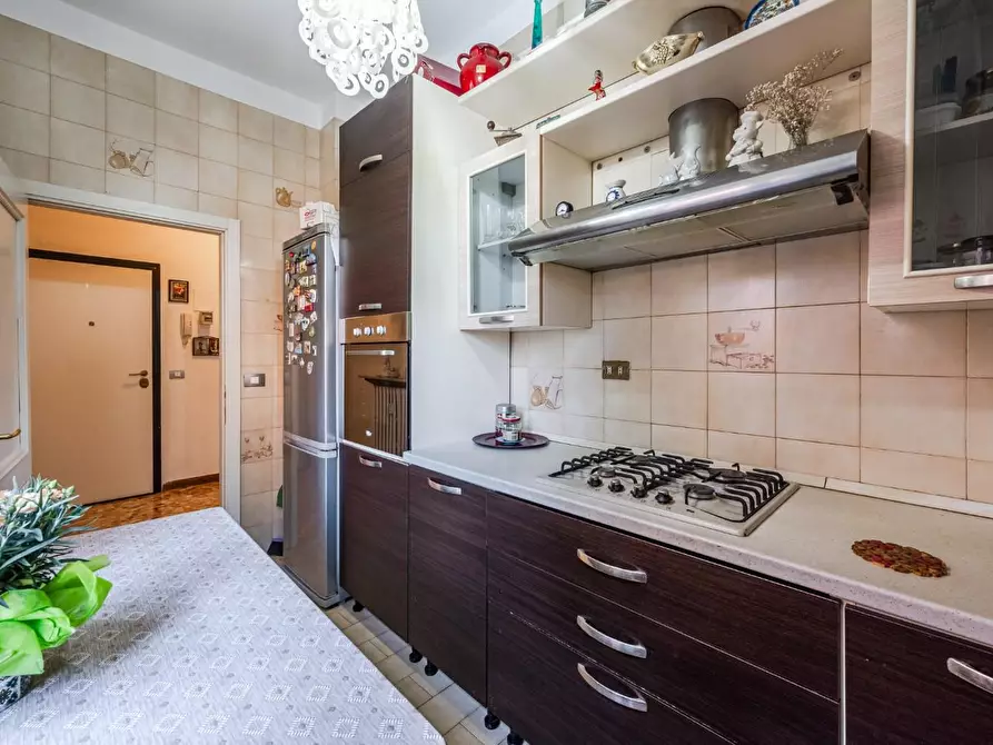 Immagine 3 di Appartamento in vendita  a Reggio Nell'emilia