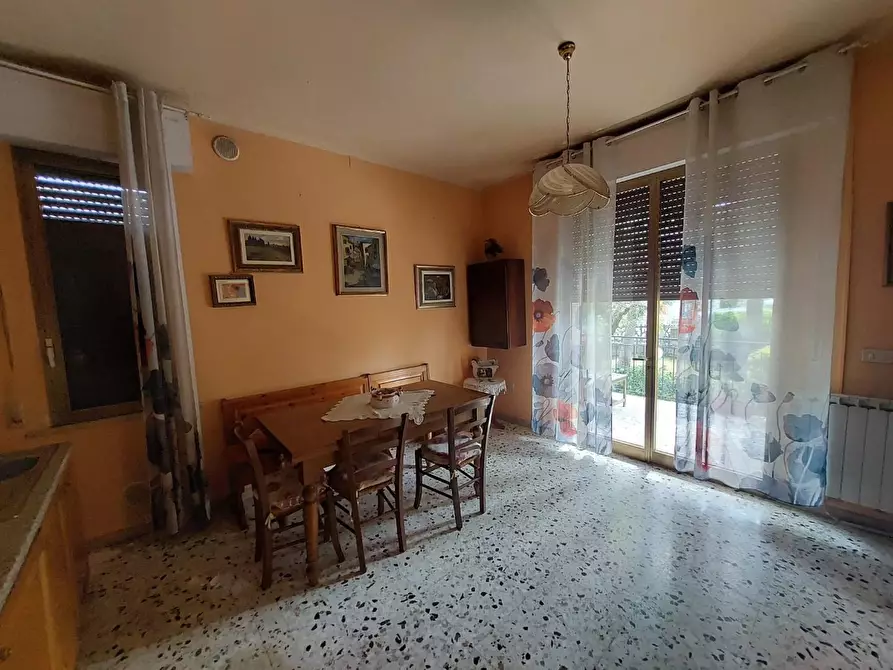 Immagine 8 di Casa indipendente in vendita  a Montopoli In Val D'arno