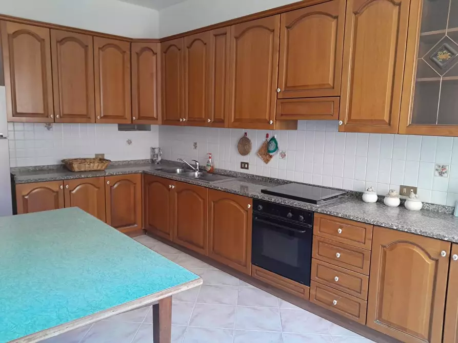 Immagine 2 di Appartamento in vendita  a Livorno