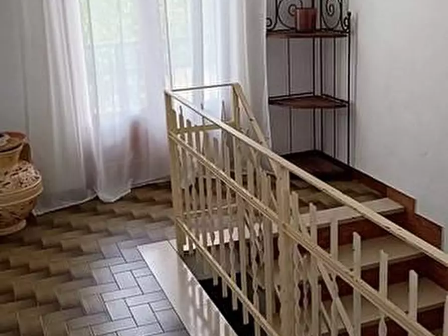Immagine 37 di Casa indipendente in vendita  a Castelnuovo Magra