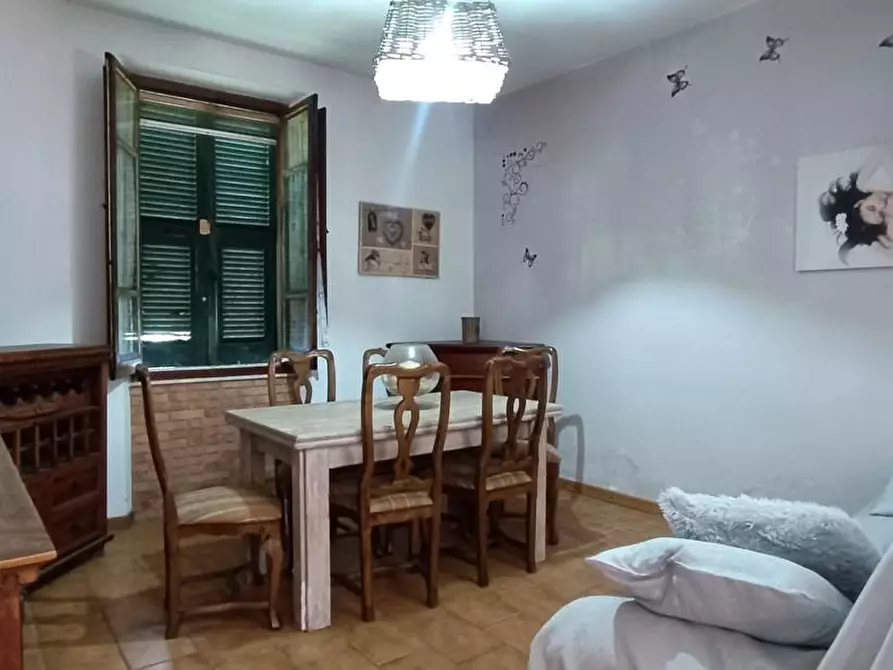 Immagine 9 di Casa indipendente in vendita  a Castelnuovo Magra