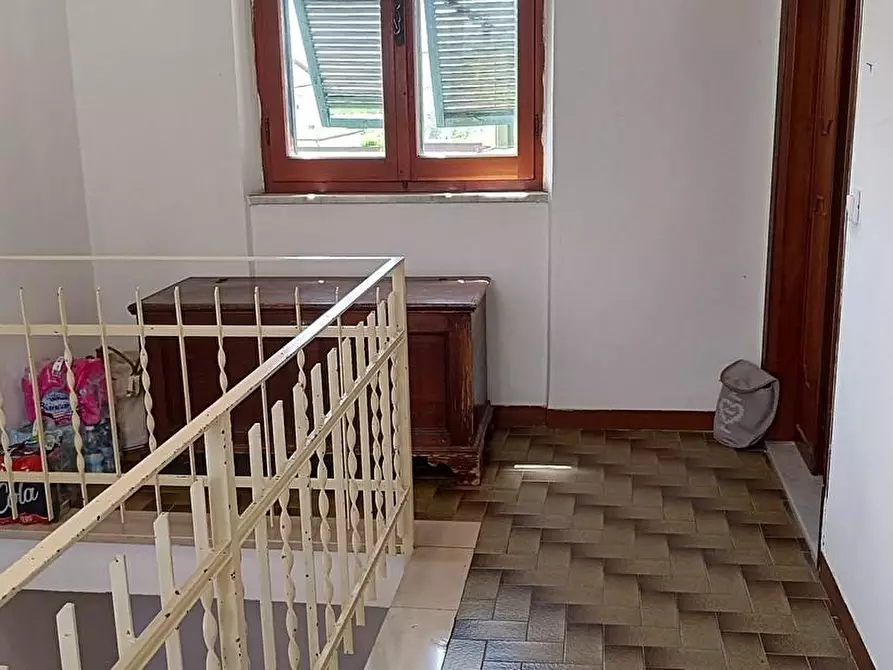 Immagine 36 di Casa indipendente in vendita  a Castelnuovo Magra