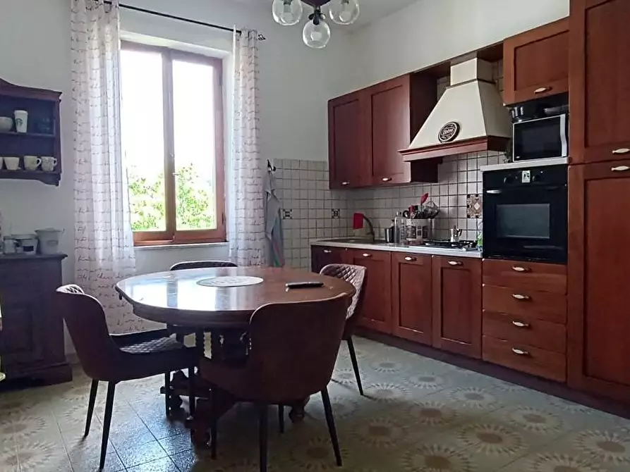 Immagine 40 di Casa indipendente in vendita  a Castelnuovo Magra