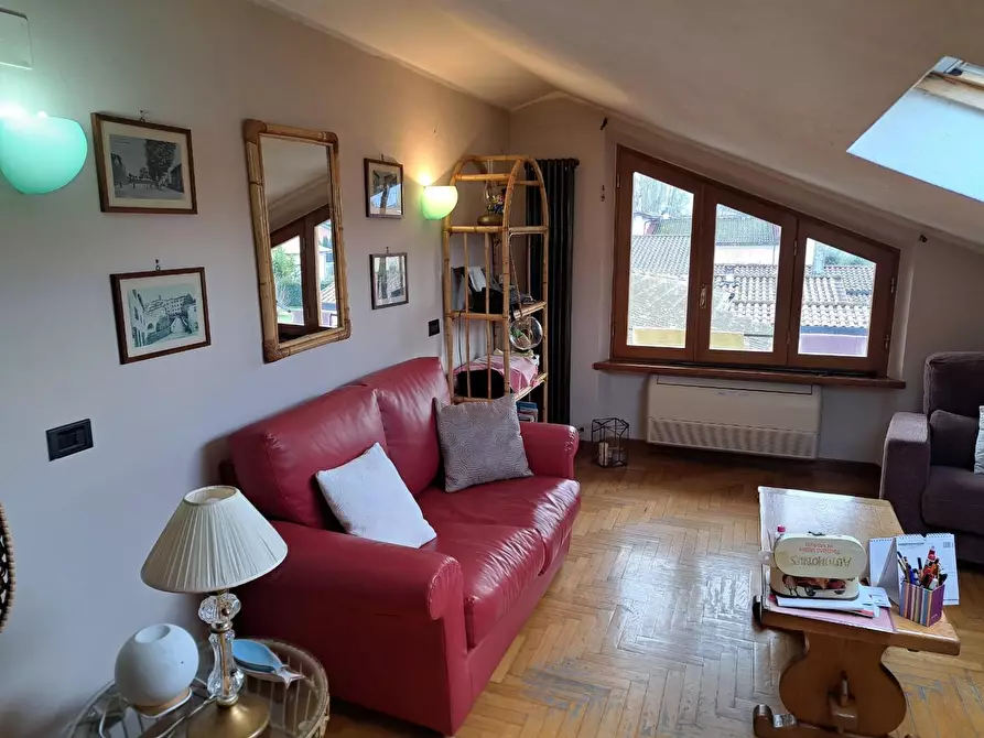 Immagine 25 di Villa in vendita  a Barga