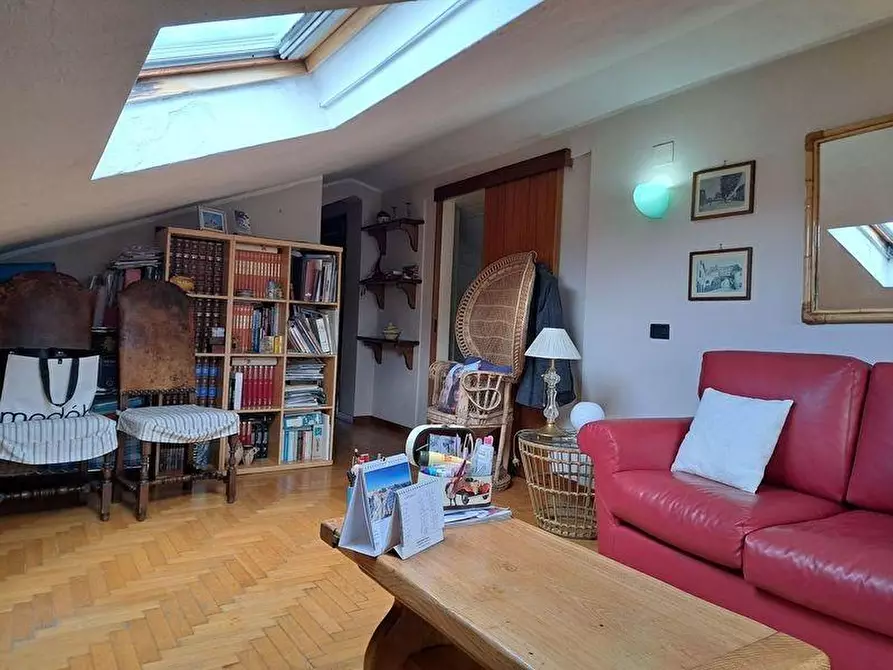 Immagine 29 di Villa in vendita  a Barga