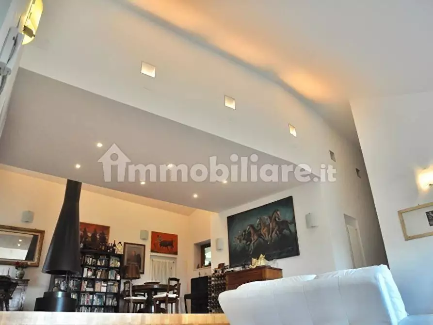 Immagine 15 di Villa in vendita  a Buti