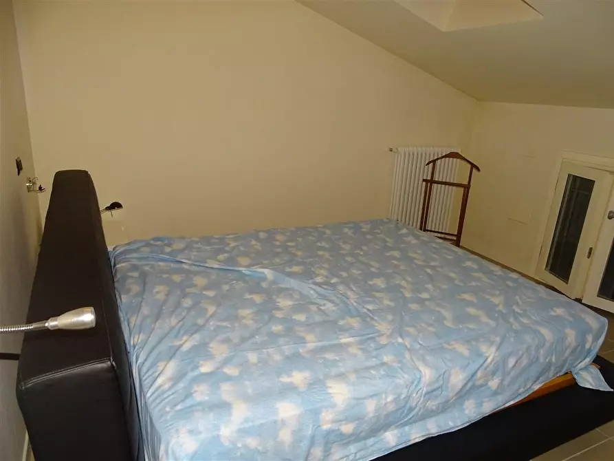 Immagine 27 di Casa trifamiliare in vendita  a Montignoso