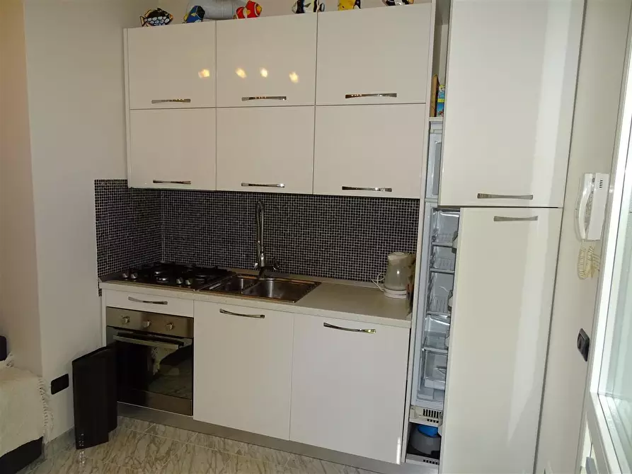 Immagine 12 di Casa trifamiliare in vendita  a Montignoso