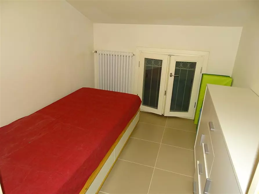 Immagine 26 di Casa trifamiliare in vendita  a Montignoso