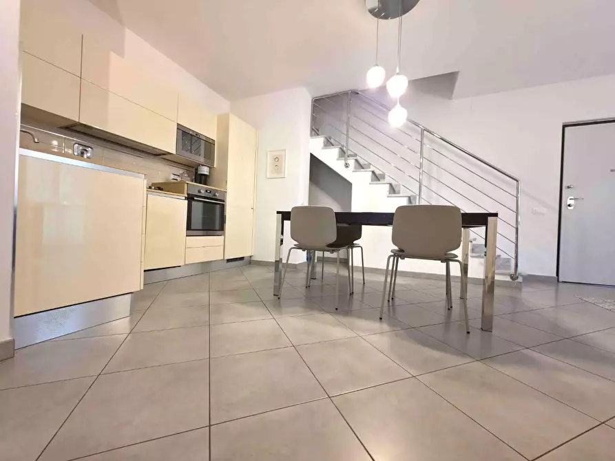 Immagine 5 di Appartamento in vendita  a Massa