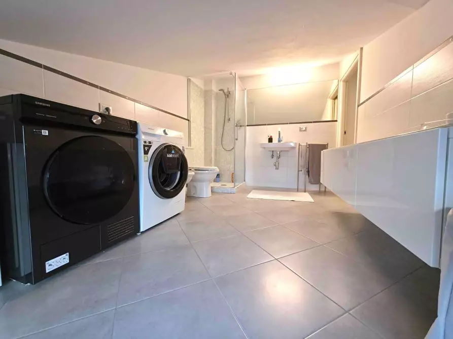 Immagine 29 di Appartamento in vendita  a Massa