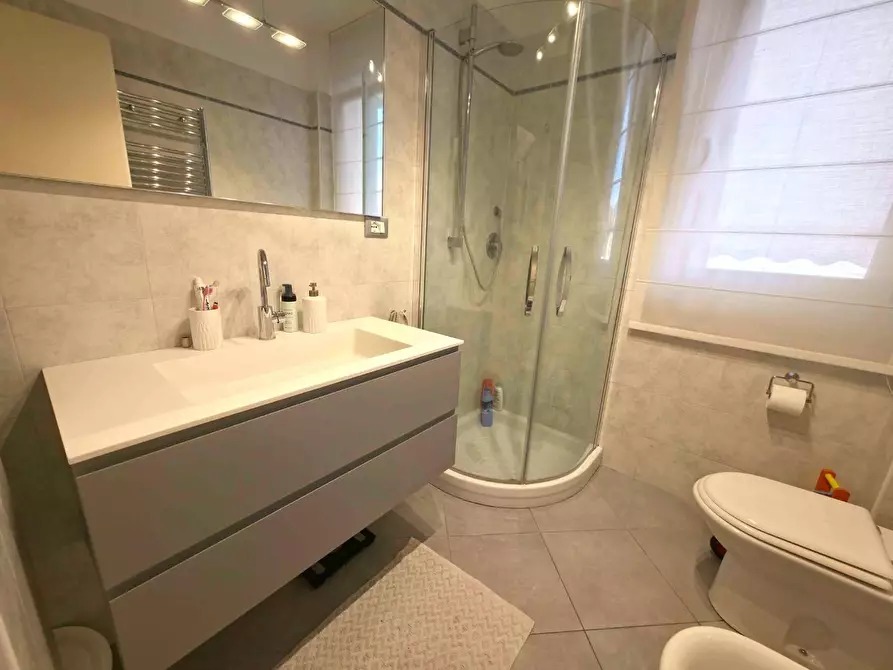 Immagine 24 di Appartamento in vendita  a Massa