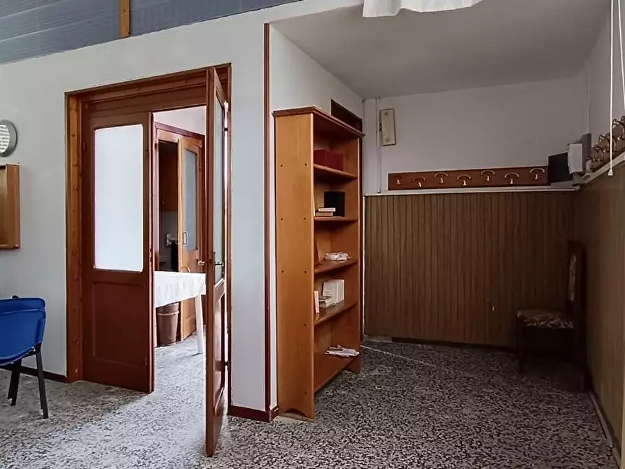 Immagine 21 di Casa indipendente in vendita  a Castelnuovo Magra