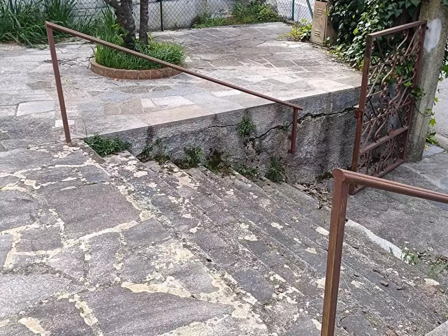 Immagine 1 di Casa indipendente in vendita  a Castelnuovo Magra