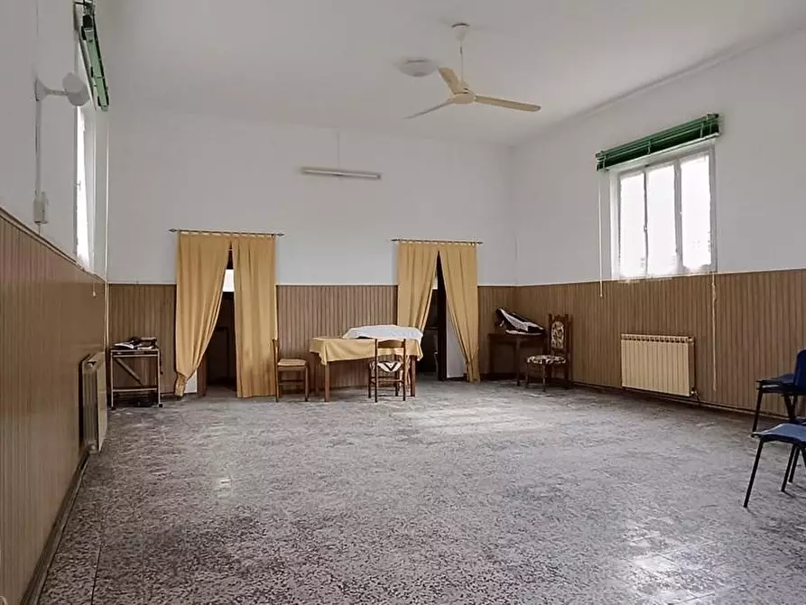 Immagine 22 di Casa indipendente in vendita  a Castelnuovo Magra