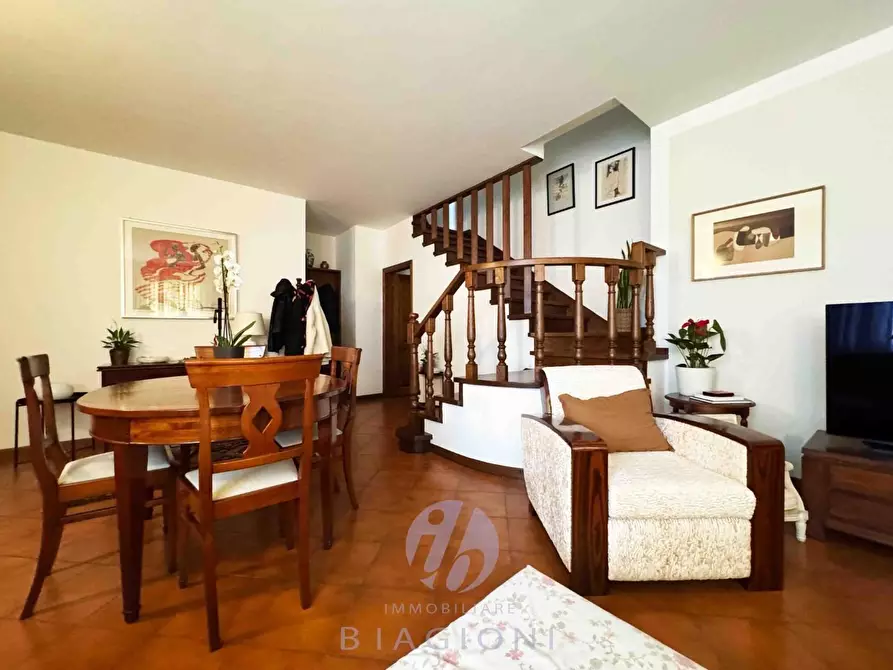 Immagine 25 di Casa indipendente in vendita  a Pietrasanta