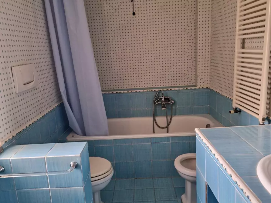 Immagine 14 di Palazzo in vendita  a Poggio A Caiano