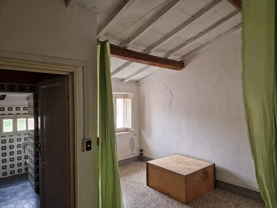 Immagine 16 di Palazzo in vendita  a Poggio A Caiano