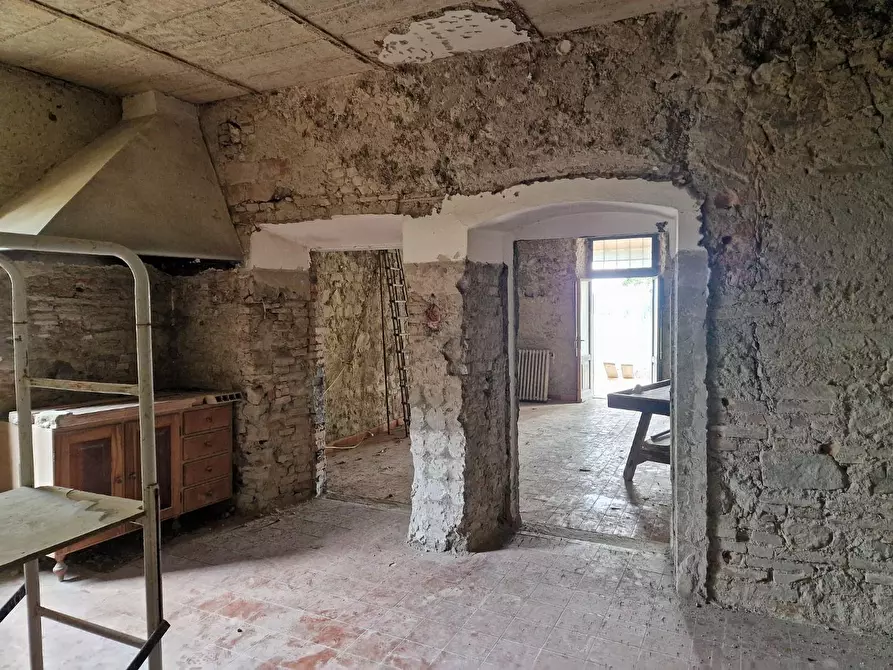 Immagine 8 di Palazzo in vendita  a Poggio A Caiano