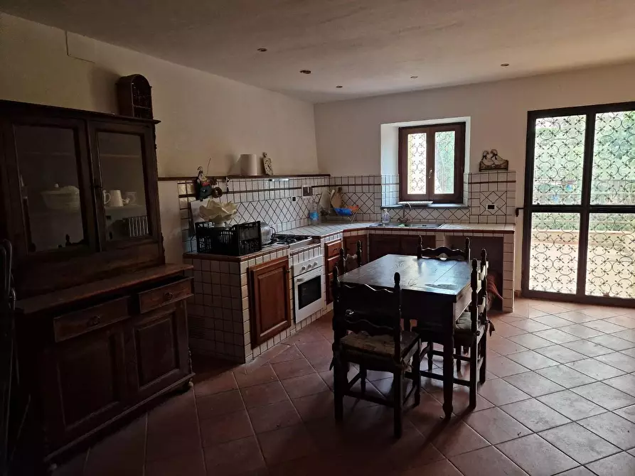 Immagine 32 di Palazzo in vendita  a Poggio A Caiano