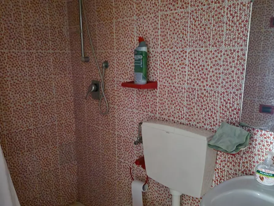 Immagine 29 di Palazzo in vendita  a Poggio A Caiano