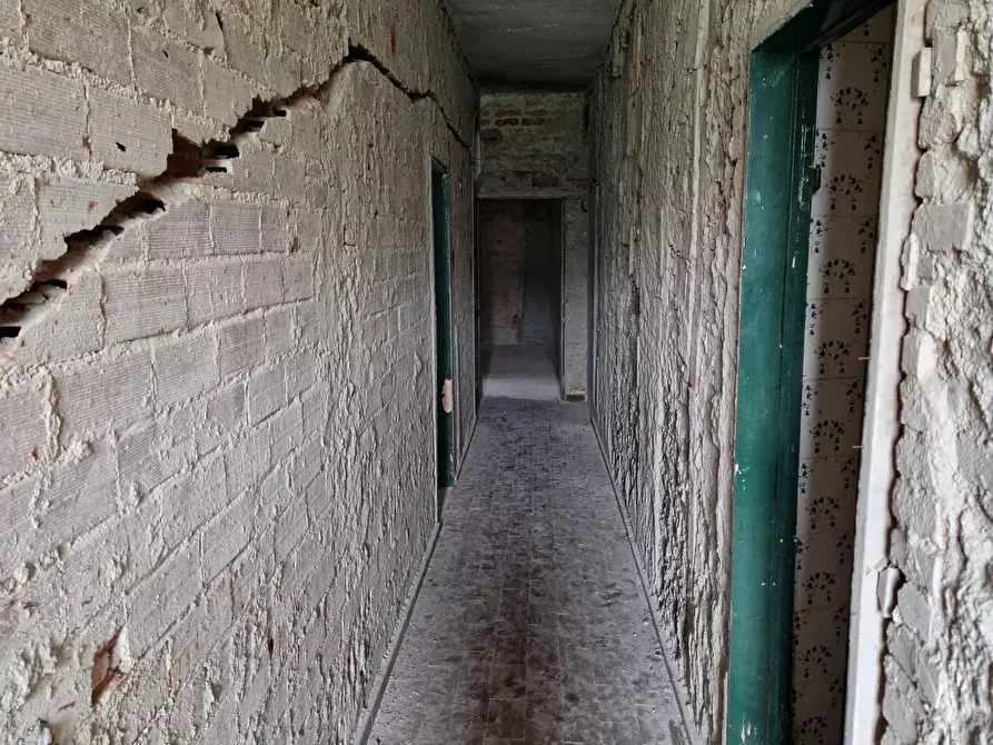 Immagine 6 di Palazzo in vendita  a Poggio A Caiano