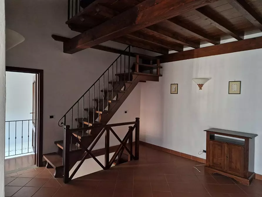 Immagine 28 di Palazzo in vendita  a Poggio A Caiano