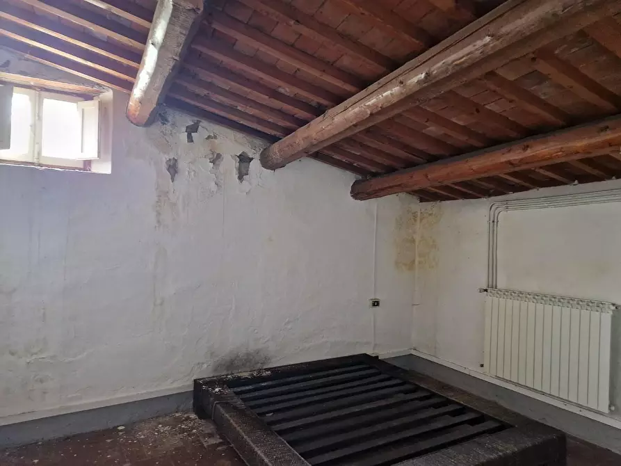 Immagine 17 di Palazzo in vendita  a Poggio A Caiano