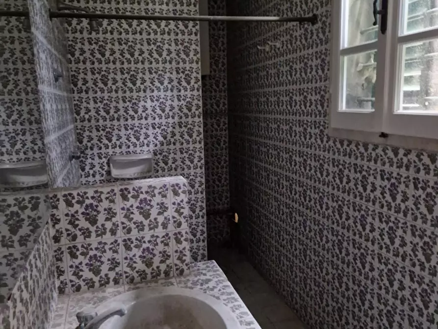 Immagine 15 di Palazzo in vendita  a Poggio A Caiano