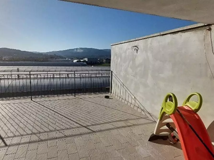 Immagine 26 di Villetta a schiera in vendita  a Pistoia