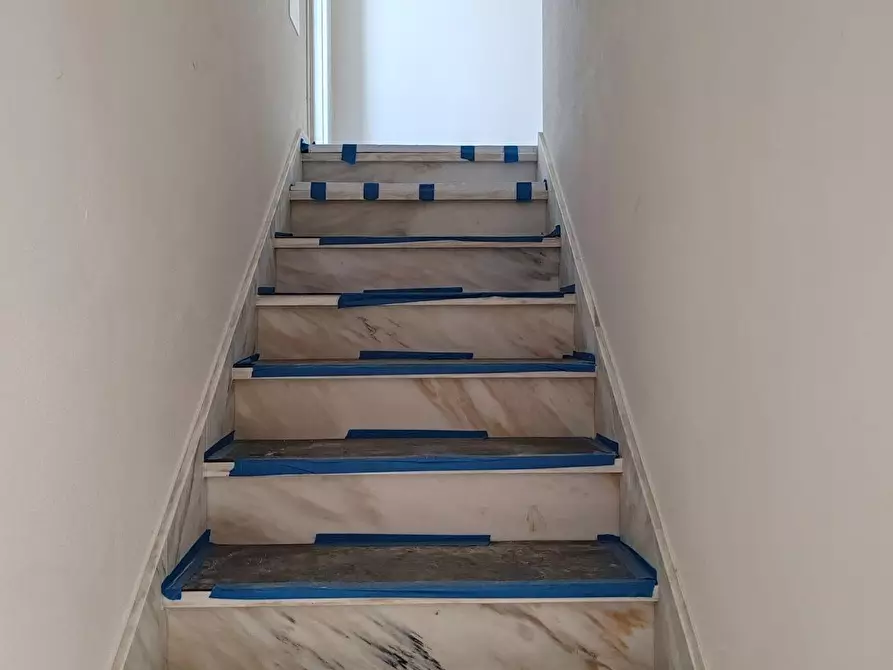 Immagine 4 di Casa bifamiliare in vendita  a Massa