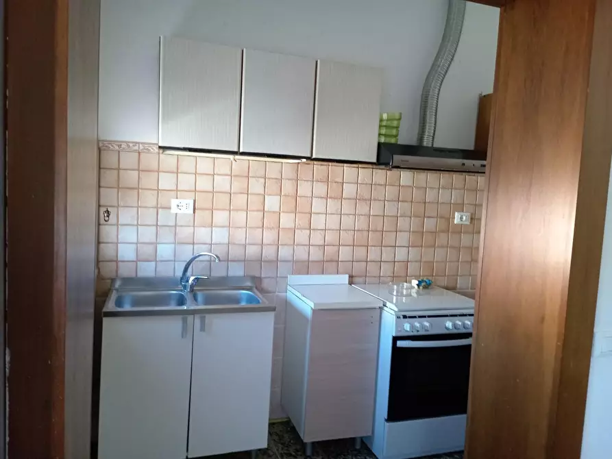 Immagine 3 di Casa bifamiliare in vendita  a Cascina