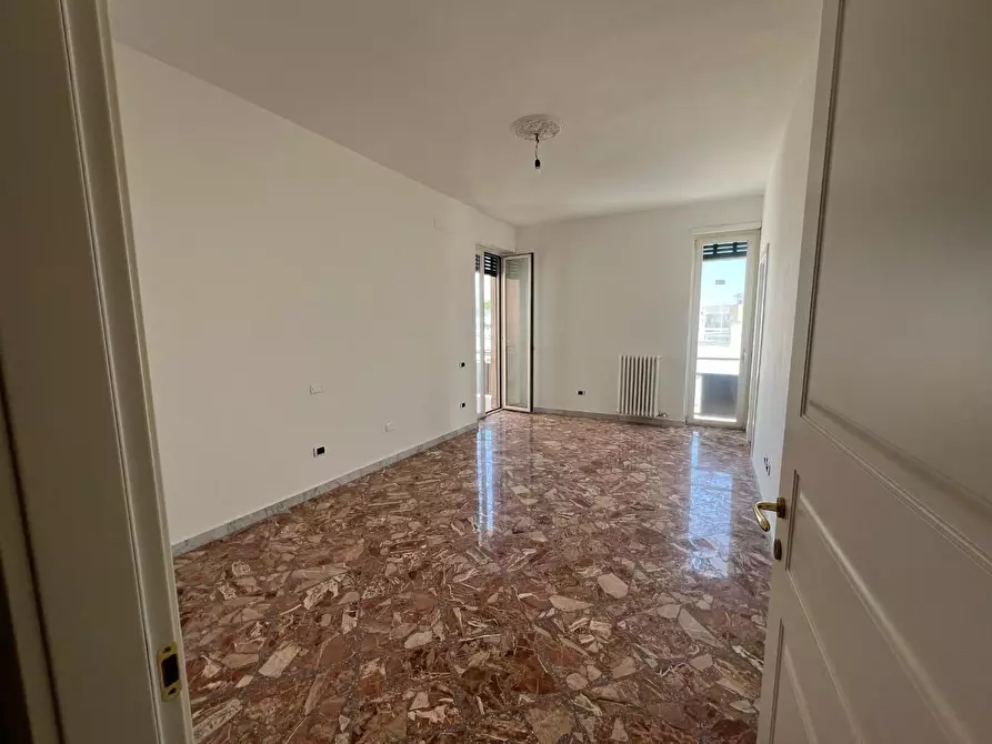 Immagine 19 di Appartamento in vendita  a Lecce