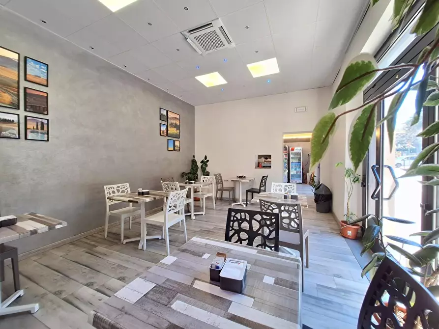 Immagine 12 di Locale commerciale in vendita  a Gavorrano