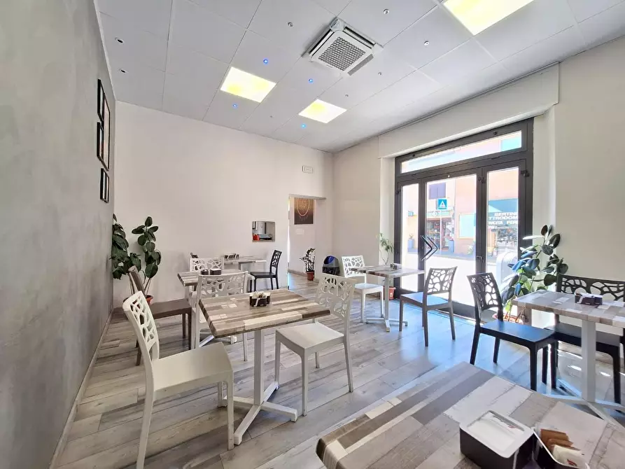 Immagine 16 di Locale commerciale in vendita  a Gavorrano