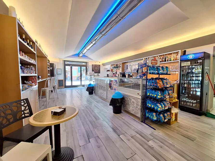 Immagine 18 di Locale commerciale in vendita  a Gavorrano